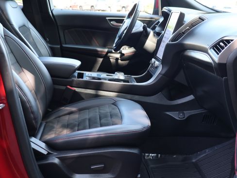 Used 2024 Ford Edge ST-Line AWD/4WD image 39