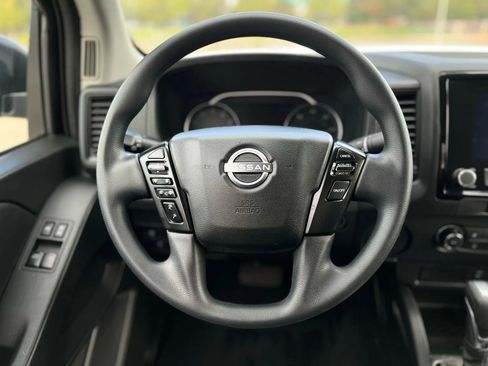 Used 2024 Nissan Frontier S w/ S Utility Package image 18