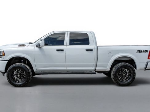 Used 2023 RAM 2500 Tradesman AWD/4WD image 10