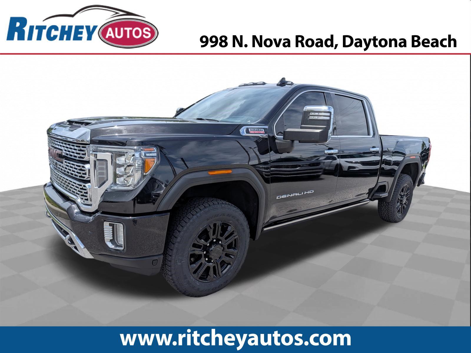 Certified 2022 GMC Sierra 2500 Denali w/ Denali Black Diamond Edition AWD/4WD image 1