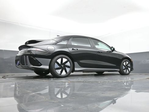 New 2025 Hyundai Ioniq 6 SE image 39