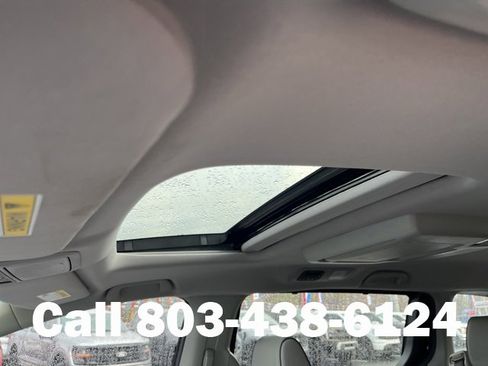 Used 2023 Honda Odyssey Elite image 11