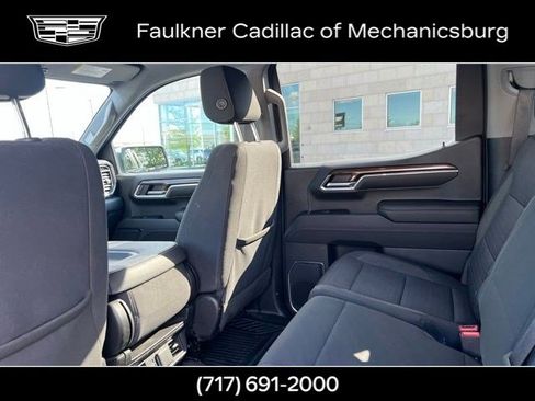 Used 2023 Chevrolet Silverado 1500 LT AWD/4WD image 14