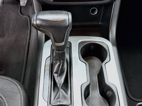 Used 2021 Chevrolet Colorado LT RWD image 23