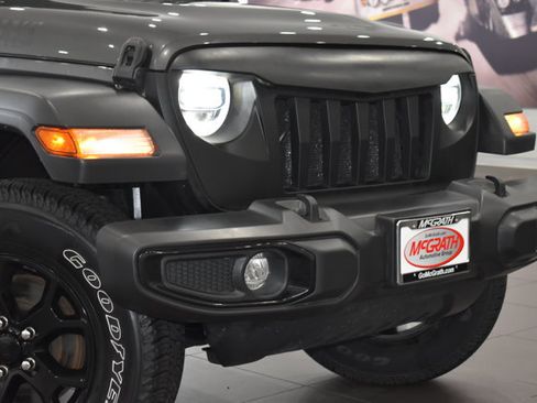 Used 2021 Jeep Wrangler Sport AWD/4WD image 2