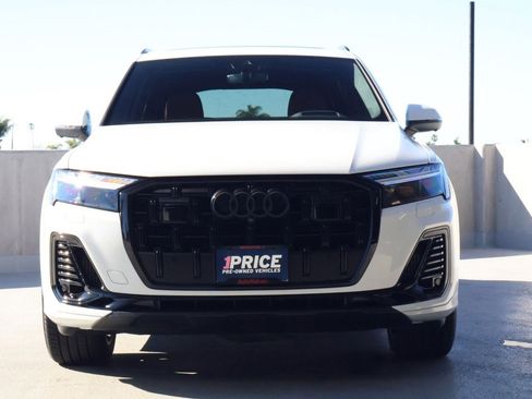 Used 2025 Audi Q7 3.0T Prestige w/ Prestige Package image 6