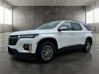 Used 2023 Chevrolet Traverse LT FWD video 1