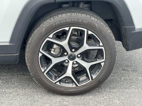 Used 2025 Jeep Compass Limited AWD/4WD image 11