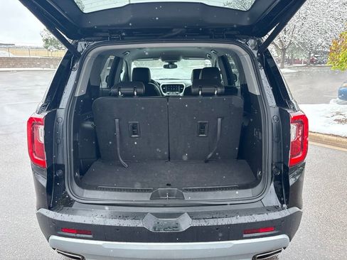 Used 2023 GMC Acadia SLT AWD/4WD image 19