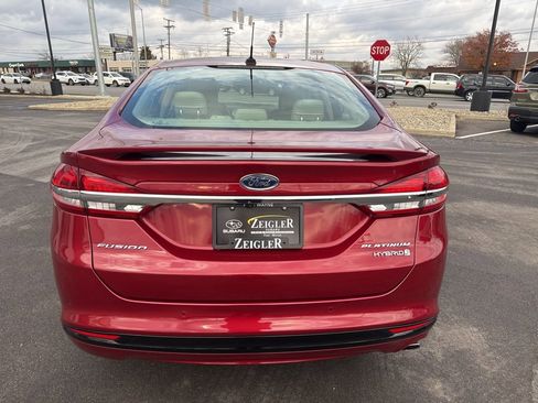 Used 2017 Ford Fusion Platinum image 5