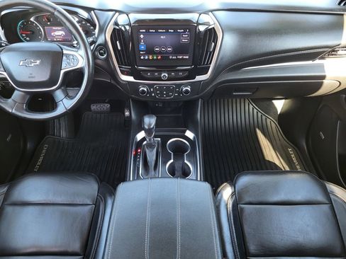 Used 2021 Chevrolet Traverse RS FWD image 19
