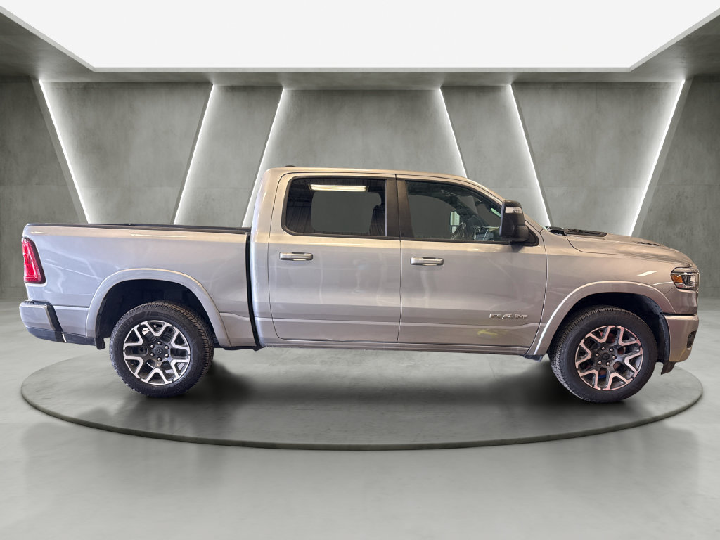 Used 2025 RAM 1500 Laramie w/ Sport Appearance Package AWD/4WD image 7