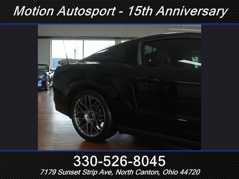 Used 2012 Ford Mustang Shelby GT500 w/ SVT Performance Pkg image 47