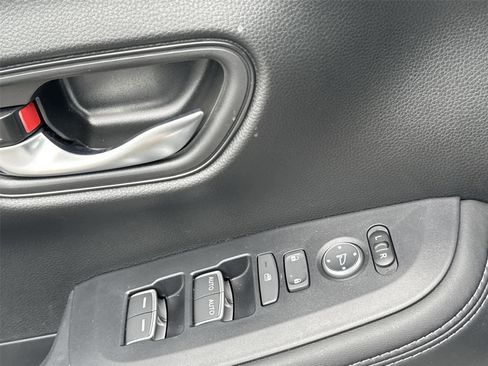 Used 2026 Honda HR-V EX-L image 31