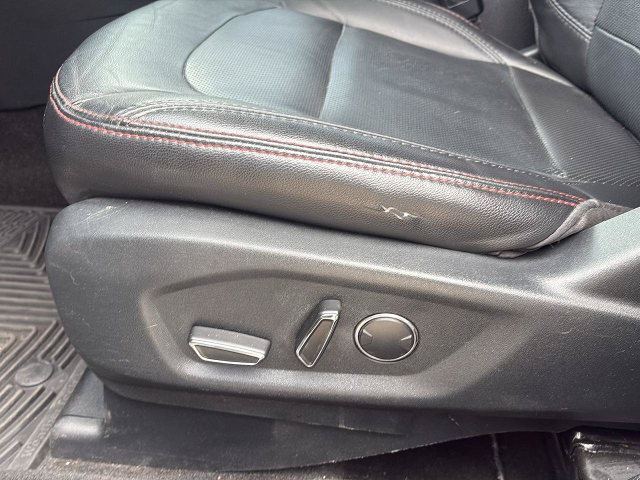 Used 2018 Ford Explorer Sport AWD/4WD image 14