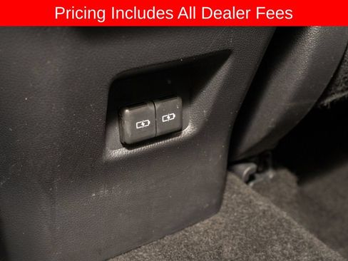 Used 2022 Toyota RAV4 XLE Premium AWD/4WD image 8