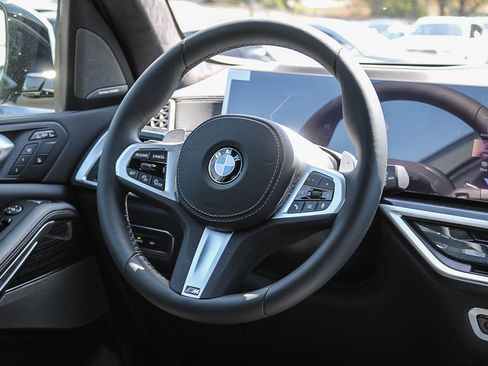 New 2027 BMW X7 xDrive40i w/ M Sport Package AWD/4WD image 15