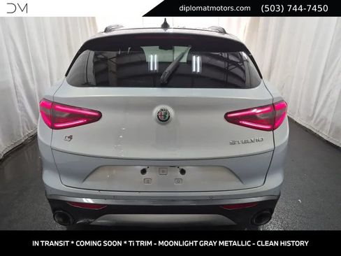 Used 2022 Alfa Romeo Stelvio Ti AWD/4WD image 5
