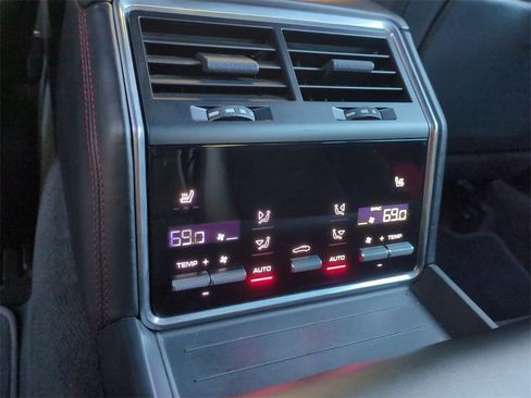 Used 2019 Porsche Panamera GTS image 26