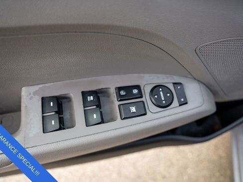 Certified 2020 Hyundai Elantra SE image 17