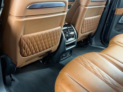 Used 2023 BMW X7 M60i w/ Executive Package image 24