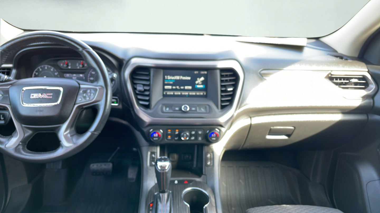 Used 2017 GMC Acadia SLE w/ Driver Alert Package I AWD/4WD image 10