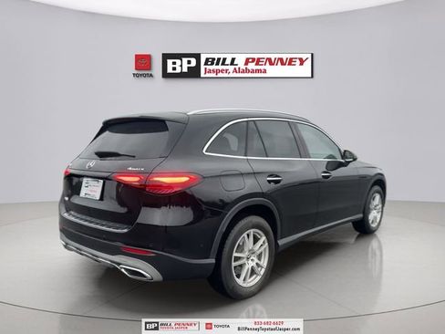 Used 2023 Mercedes-Benz GLC 300 4MATIC image 5