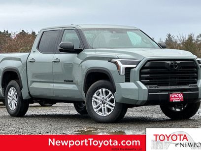 New 2026 Toyota Tundra SR5 w/ SR5 Premium Package
