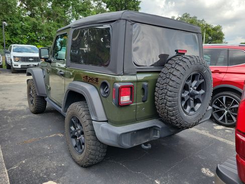 Used 2023 Jeep Wrangler Sport AWD/4WD image 5