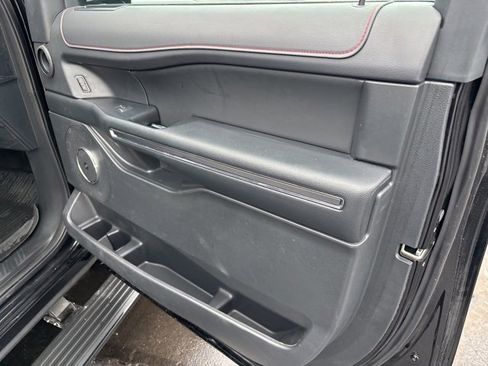 Used 2023 Ford Expedition Max Limited image 6