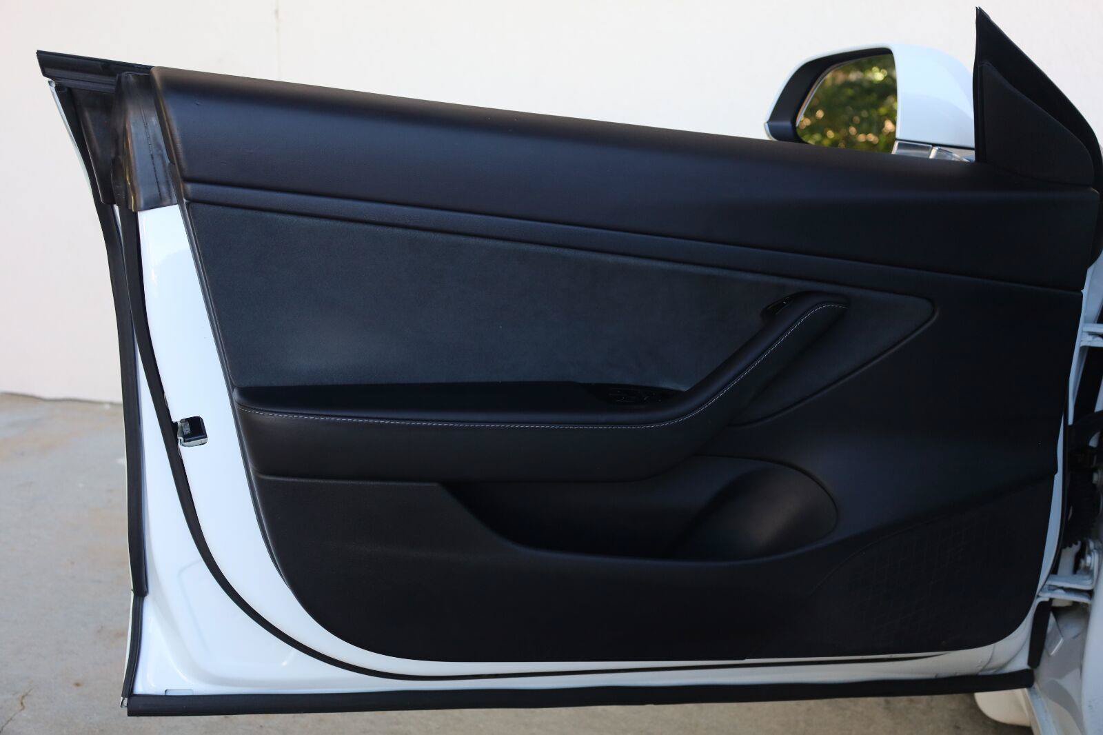 Used 2020 Tesla Model 3 Standard Range Plus RWD image 15