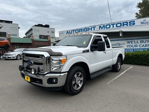 Used 2015 Ford F250 Lariat w/ Camper Package image 2