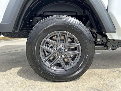 New 2026 Jeep Gladiator Sport image 15