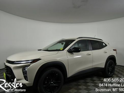 New 2026 Chevrolet Trax ACTIV image 1