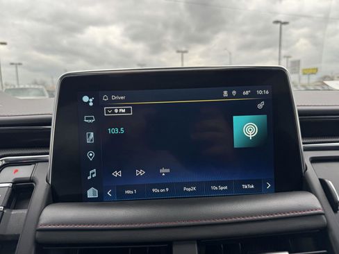 Used 2023 Chevrolet Suburban RST image 13