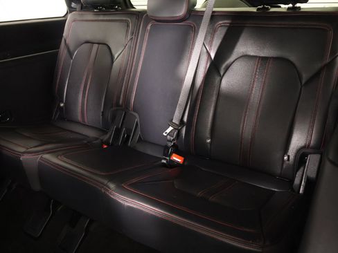 Used 2023 Ford Expedition Limited AWD/4WD image 14