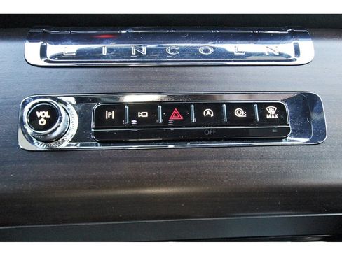 Used 2025 Lincoln Aviator Reserve w/ Equipment Group 201A AWD/4WD image 34
