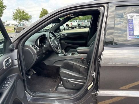 Used 2018 Jeep Grand Cherokee Altitude AWD/4WD image 19