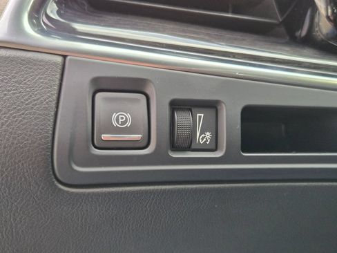 Used 2023 Cadillac XT5 Premium Luxury AWD/4WD image 21