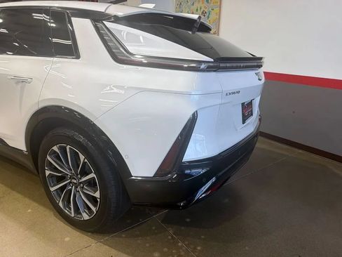 Used 2024 Cadillac Lyriq Sport AWD/4WD image 44