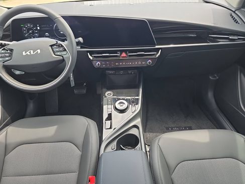 New 2026 Kia Niro Wind FWD image 15