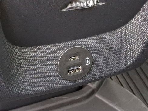 Used 2022 Ford Mustang Mach-E Premium image 11