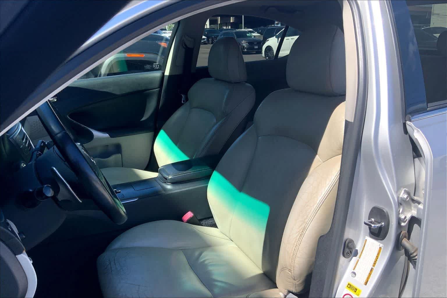 Used 2010 Lexus IS 250 RWD image 11