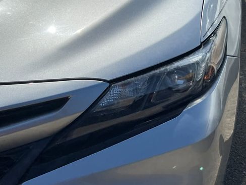 Used 2021 Toyota Camry SE w/ Convenience Package image 11