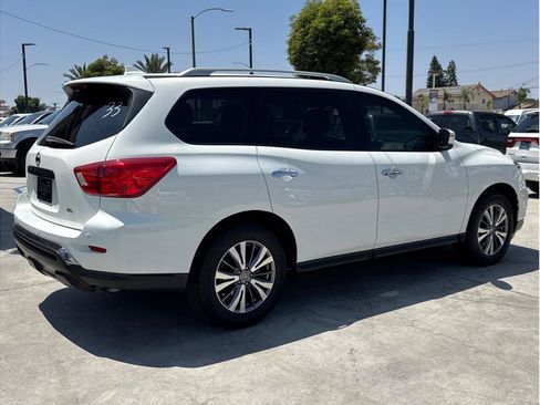 Used 2020 Nissan Pathfinder SL FWD image 48