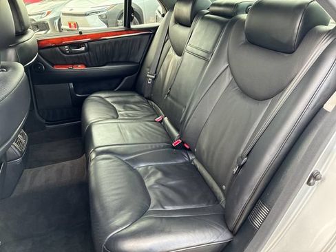 Used 2005 Lexus LS 430 RWD image 10