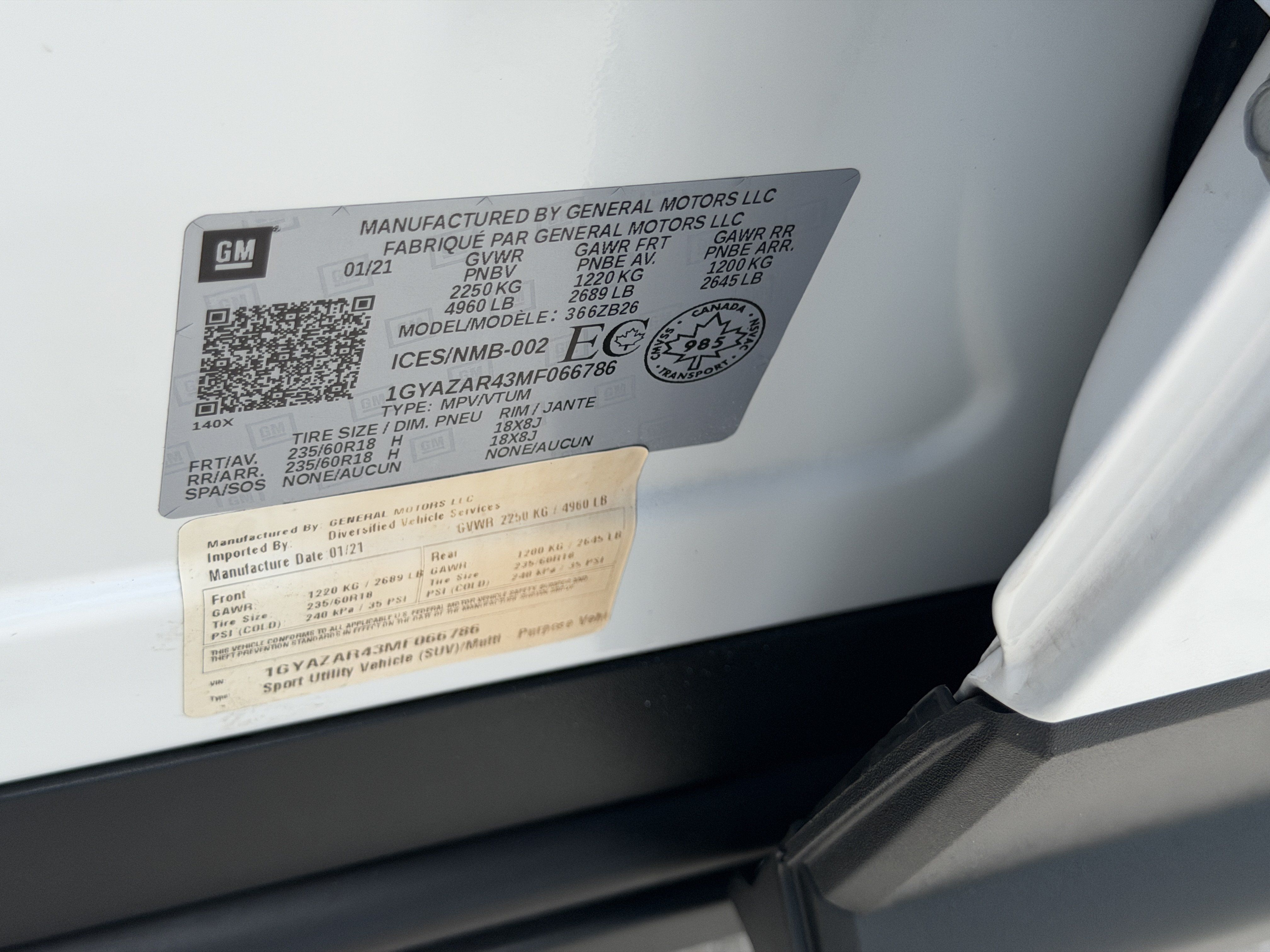 Used 2021 Cadillac XT4 Luxury w/ Driver Awareness Package FWD image 34