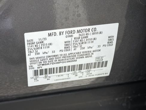 Certified 2023 Ford Explorer XLT RWD image 34