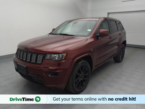 Used 2019 Jeep Grand Cherokee Altitude image 1