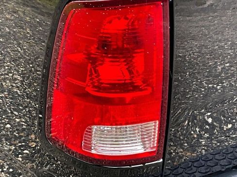 Used 2019 RAM 1500 Tradesman w/ Chrome Plus Package AWD/4WD image 29